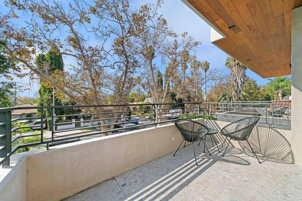 Hollywood Hills 5 Bedroom Villa, Pool, Rooftop, Parking Pousada *