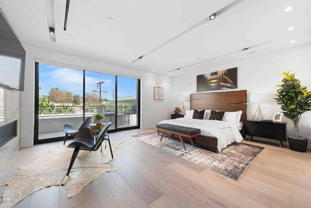 Hollywood Hills 5 Bedroom Villa, Pool, Rooftop, Parking Pousada Los Angeles